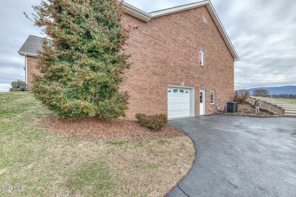 Photo #9: 229 Country Meadow Circle