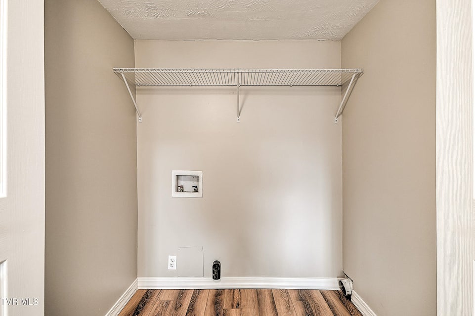 Photo #28: 918 Cedar Avenue