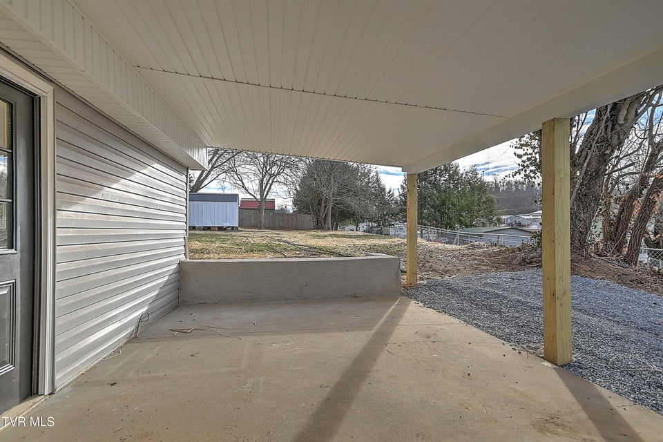 Photo #30: 918 Cedar Avenue