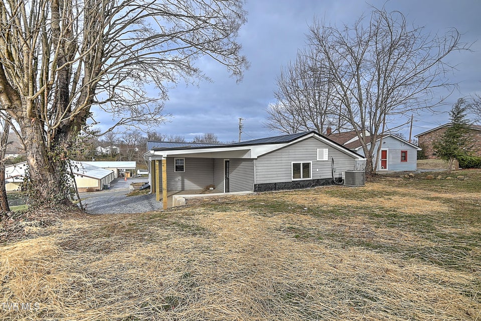 Photo #31: 918 Cedar Avenue