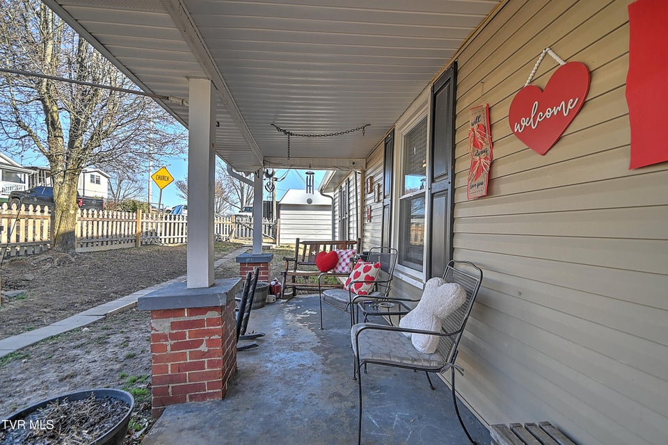 Photo #34: 1621 Charles Street