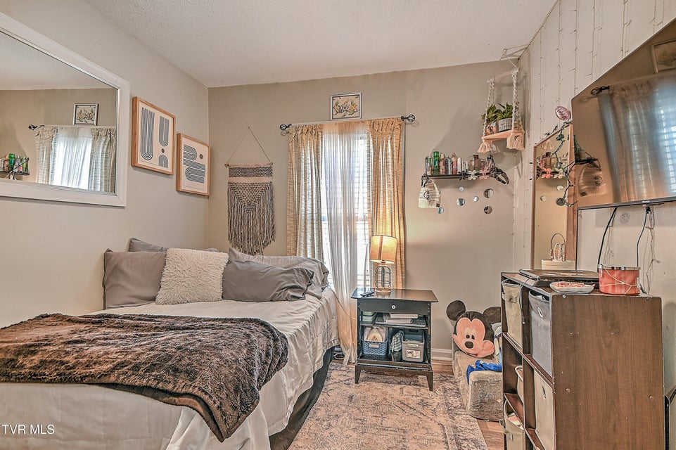 Photo #19: 1621 Charles Street