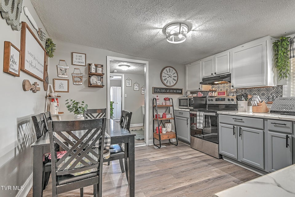 Photo #15: 1621 Charles Street