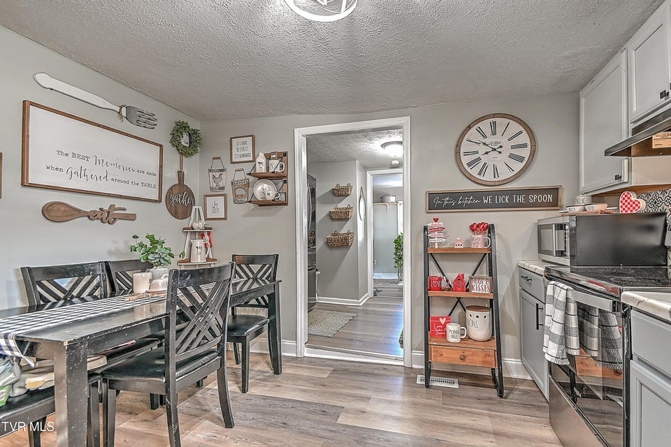 Photo #16: 1621 Charles Street