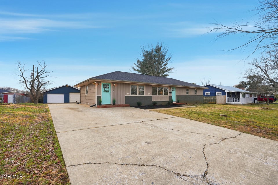 Photo #3: 613 Norris Avenue