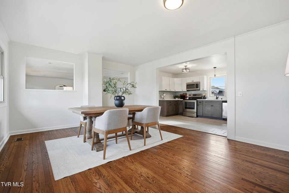 Photo #7: 613 Norris Avenue