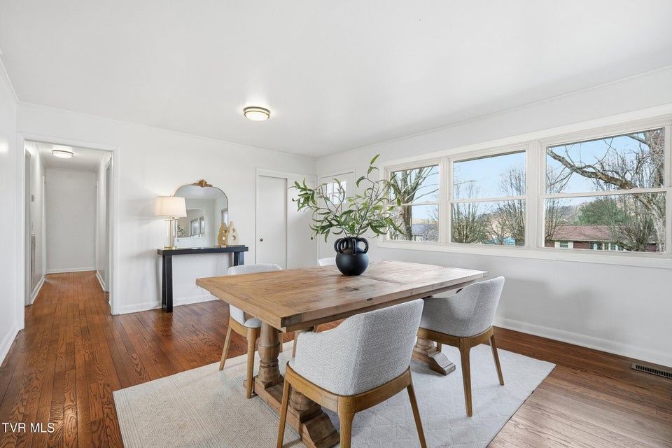 Photo #8: 613 Norris Avenue