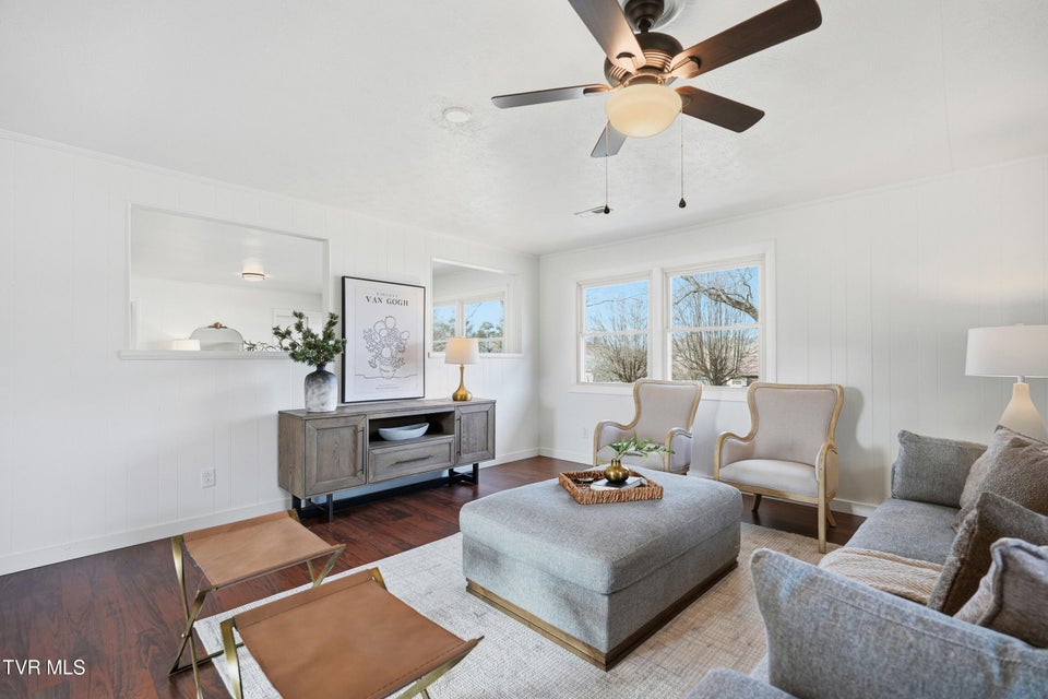 Photo #15: 613 Norris Avenue