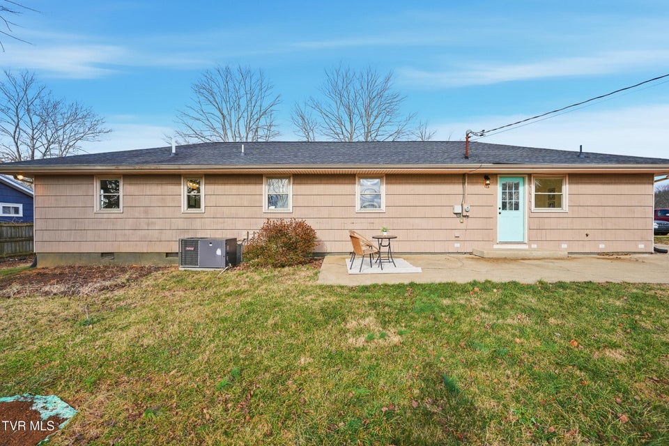 Photo #35: 613 Norris Avenue