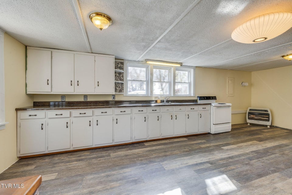 Photo #8: 592 Heaton Creek Road