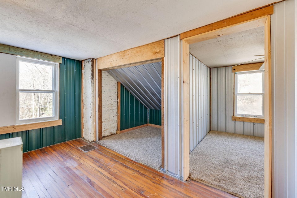 Photo #16: 592 Heaton Creek Road