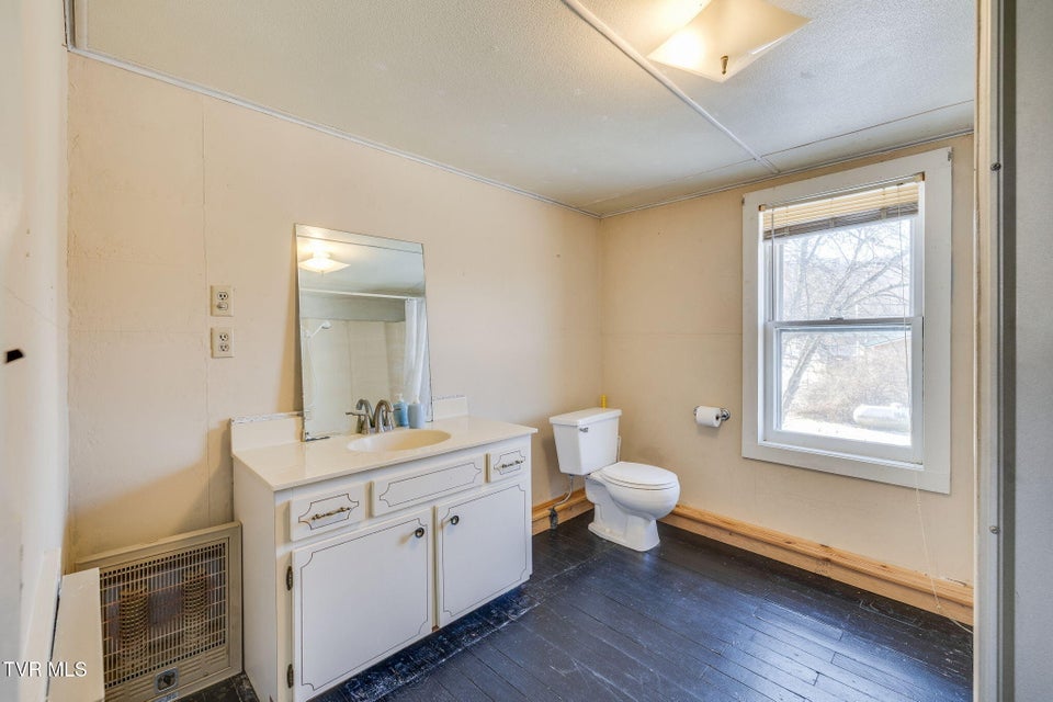 Photo #19: 592 Heaton Creek Road