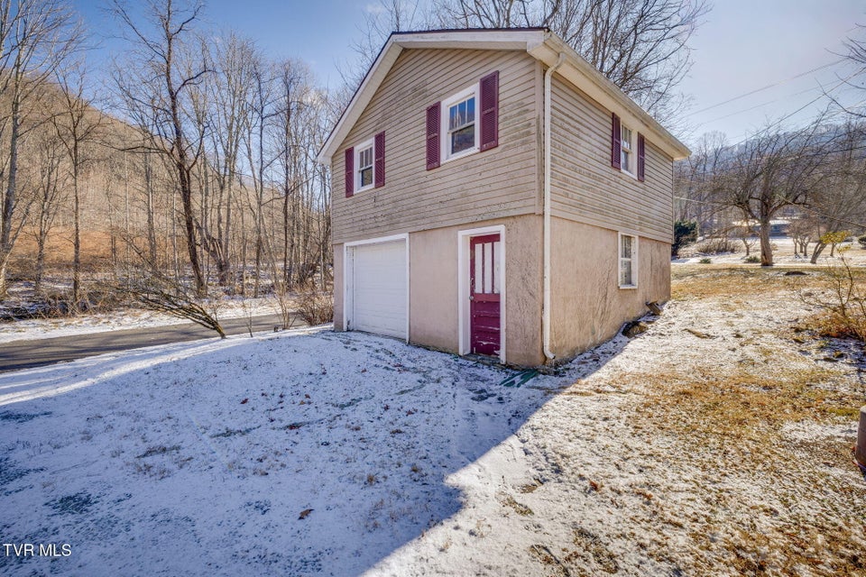 Photo #26: 592 Heaton Creek Road