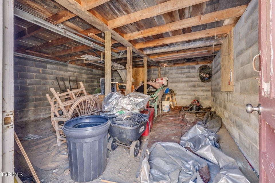 Photo #27: 592 Heaton Creek Road