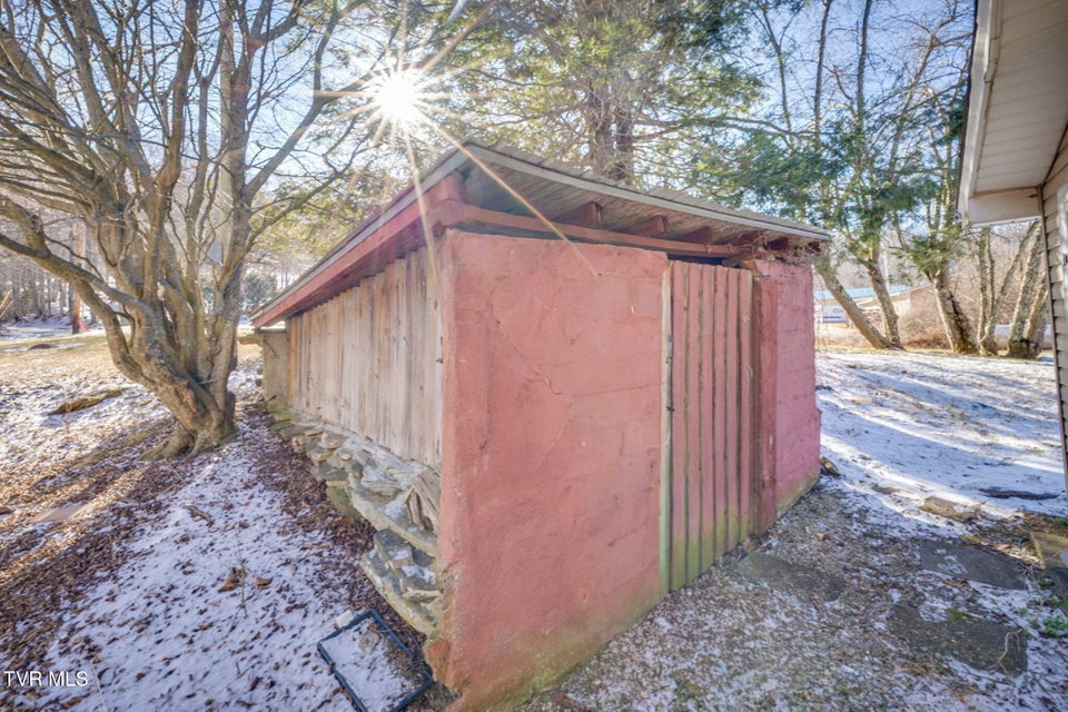 Photo #30: 592 Heaton Creek Road