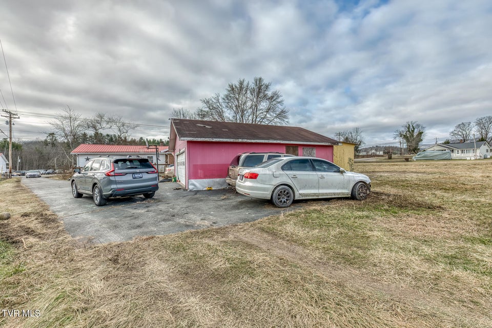 Photo #10: 920 Highway 421 