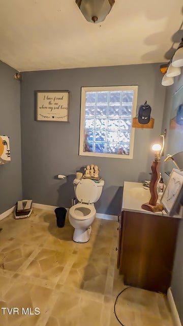 Photo #37: 920 Highway 421 