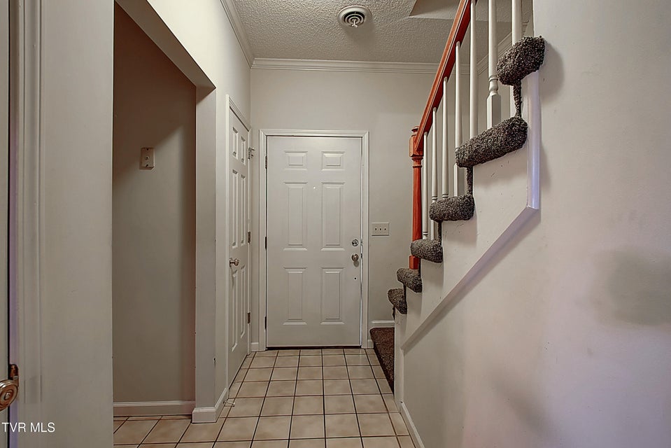 Photo #6: 33 Oak Leaf Circle