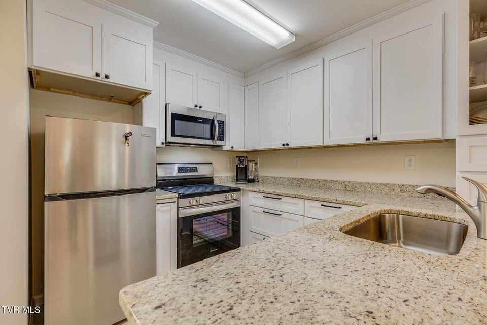 Photo #11: 780 Hamilton Road