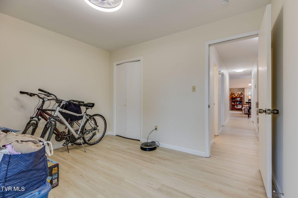 Photo #14: 780 Hamilton Road