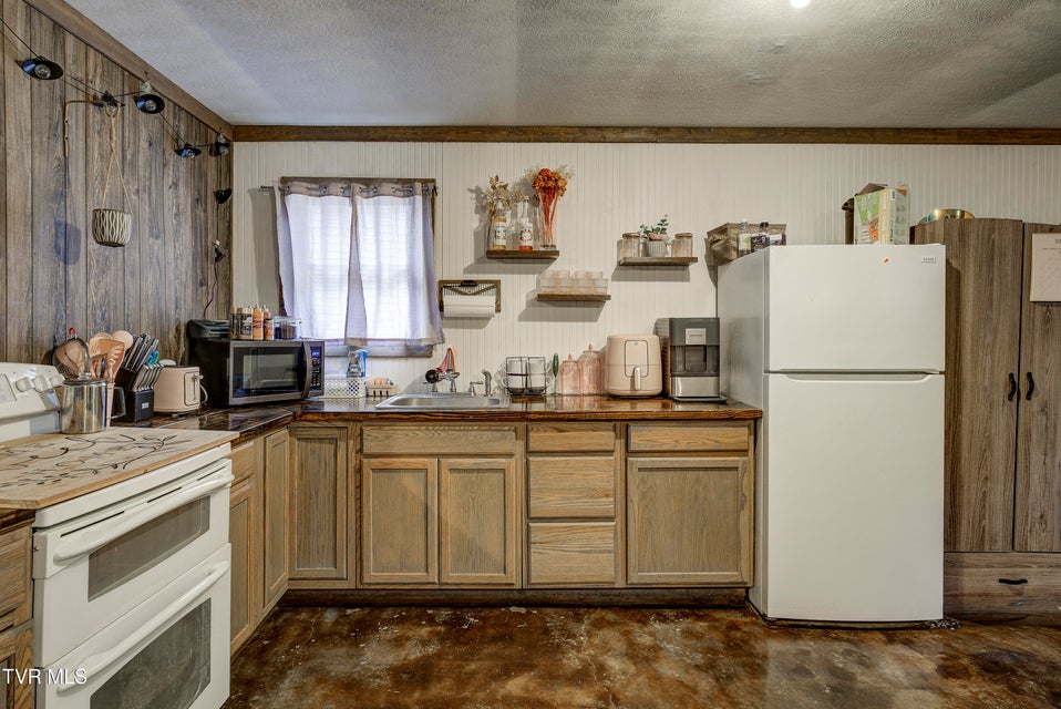 Photo #36: 257 Cripple Creek Loop