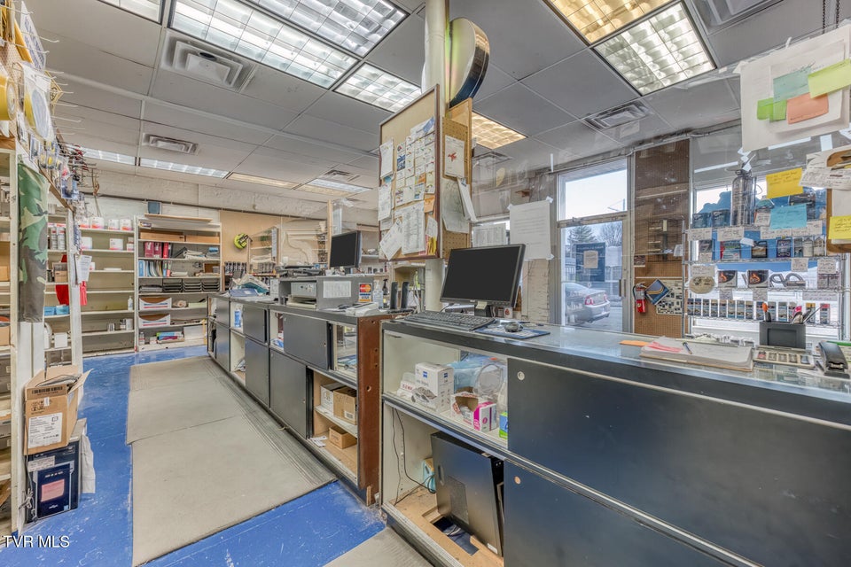 Photo #9: 256 Main Street