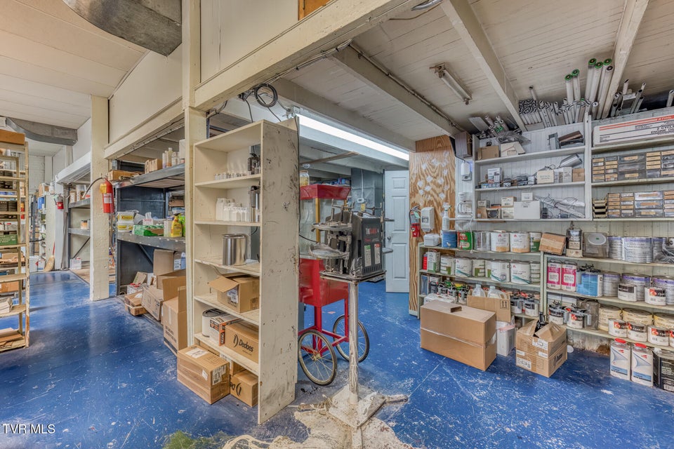 Photo #15: 256 Main Street