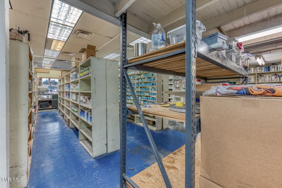 Photo #19: 256 Main Street