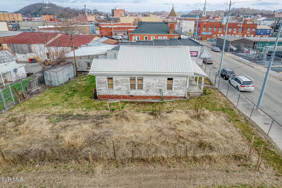 Photo #34: 256 Main Street