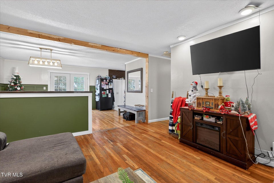 Photo #7: 146 Circleview Drive