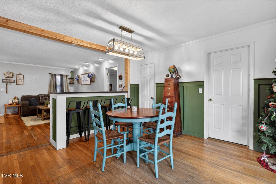 Photo #9: 146 Circleview Drive