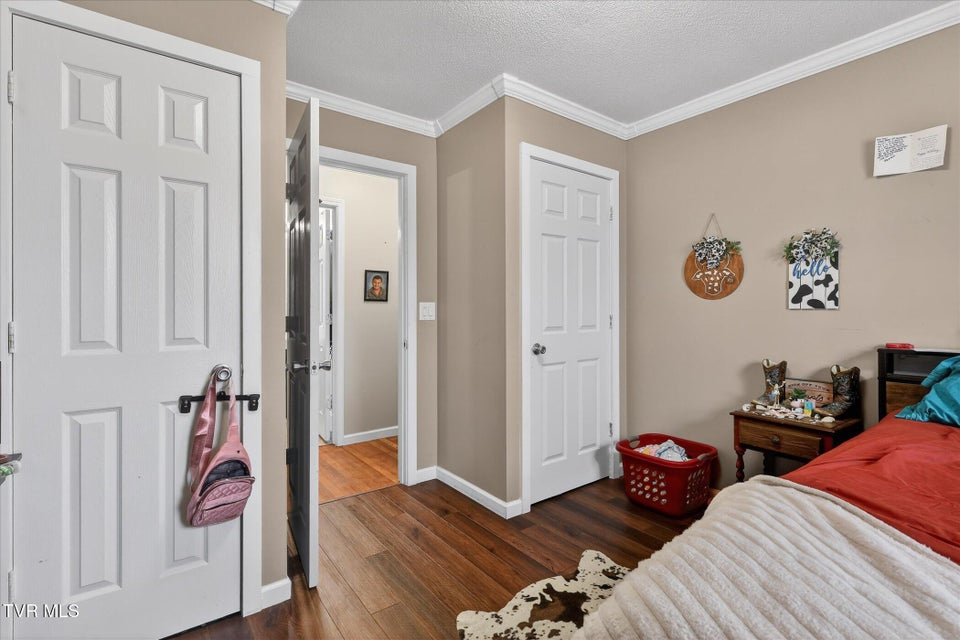 Photo #19: 146 Circleview Drive