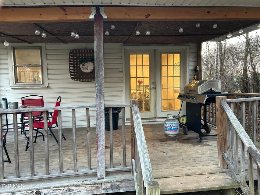 Photo #4: 610 Reno Street