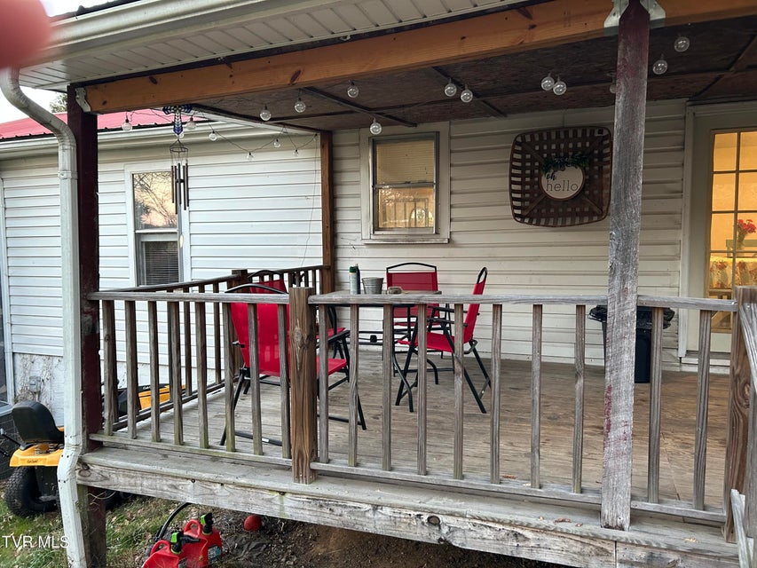 Photo #5: 610 Reno Street