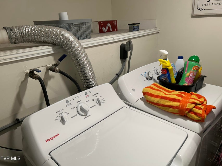 Photo #13: 610 Reno Street