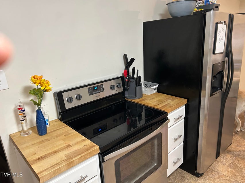 Photo #26: 610 Reno Street