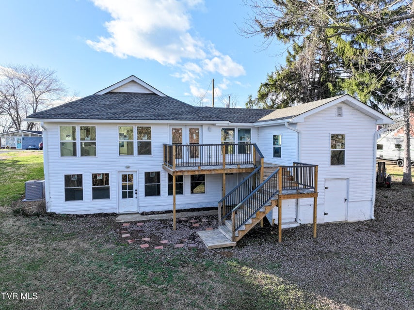 Photo #22: 129 Ridgeway Avenue