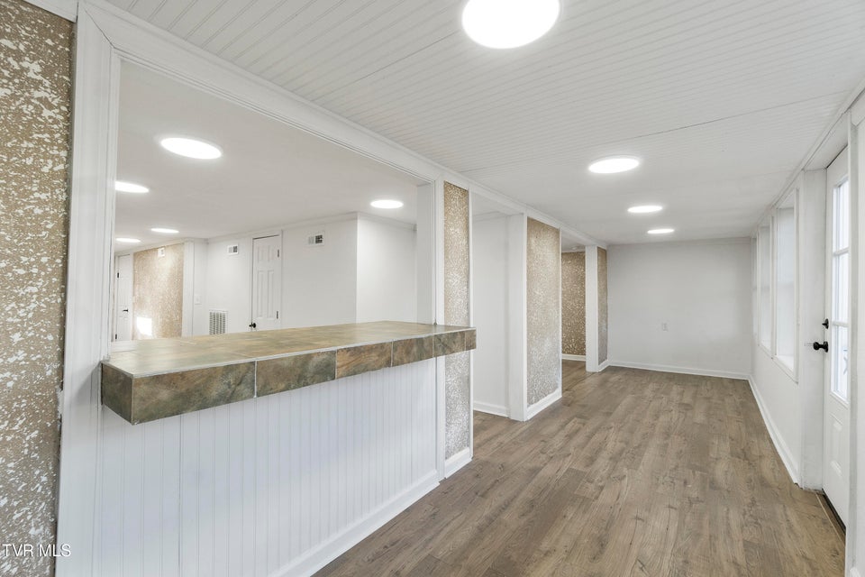 Photo #29: 129 Ridgeway Avenue