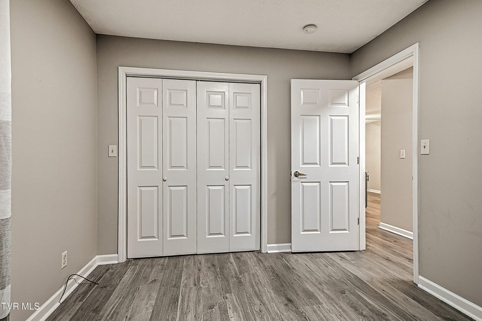 Photo #23: 910 Cornerstone Court