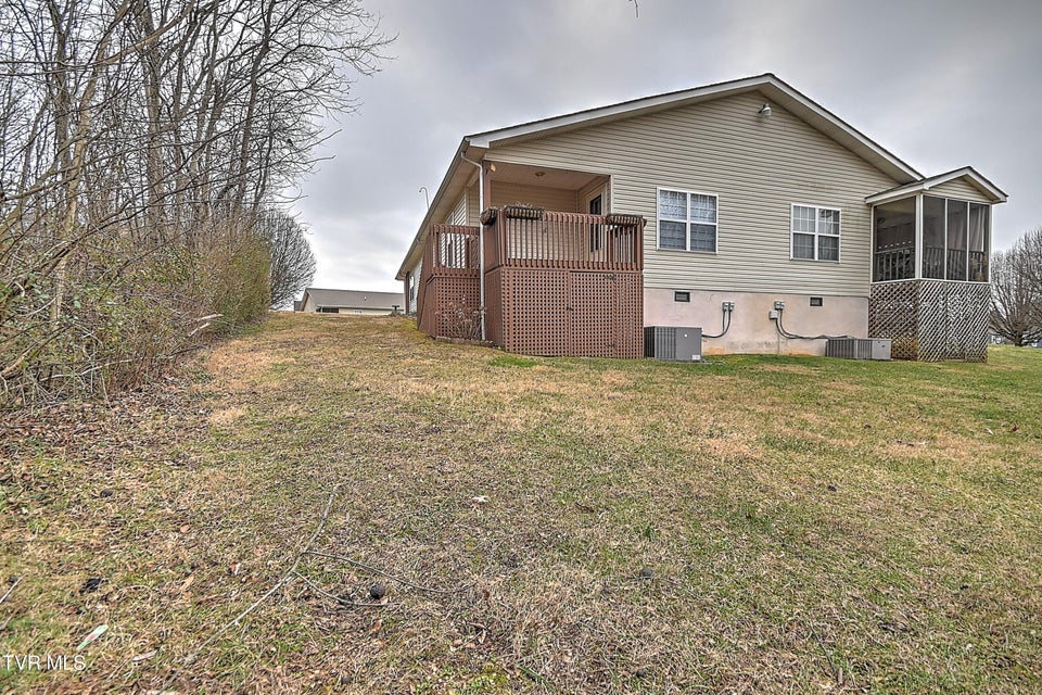 Photo #43: 910 Cornerstone Court