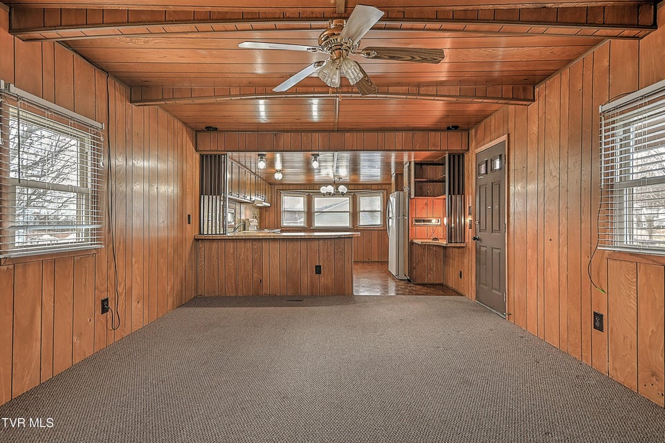 Photo #10: 1031 Rogan Street