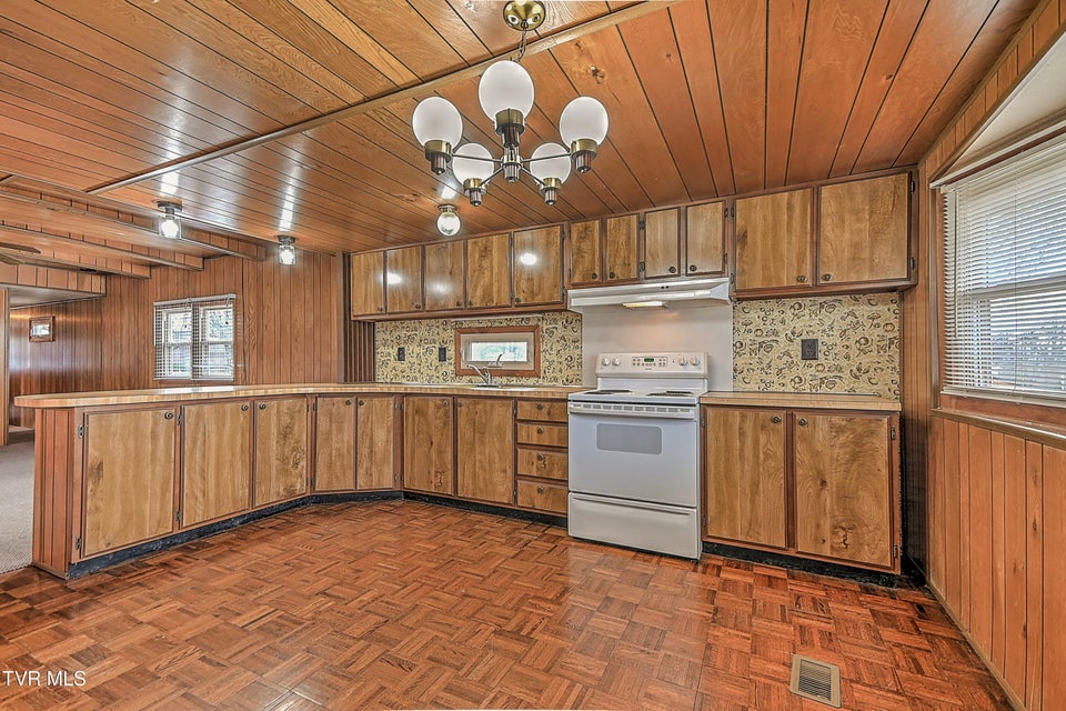 Photo #14: 1031 Rogan Street