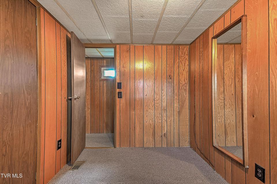 Photo #17: 1031 Rogan Street