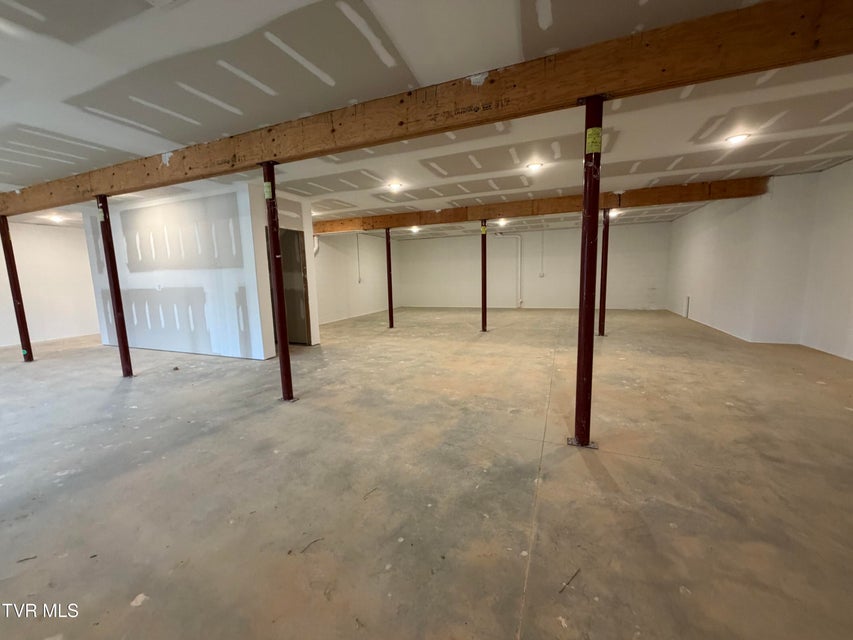 Photo #19: 3 Morning Glory Terrace