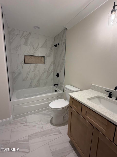 Photo #20: 3 Morning Glory Terrace