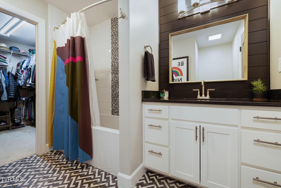 Photo #19: 16 Taylor Ridge Court