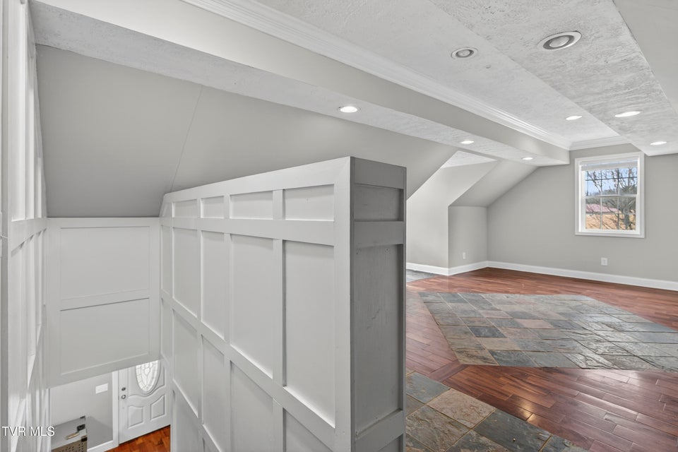 Photo #16: 17968 Overlook Dr 