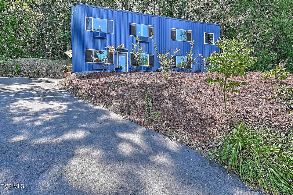 Photo #14: 3 Overlook Court