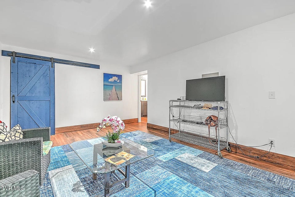 Photo #24: 3 Overlook Court