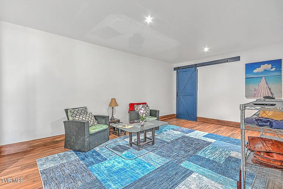 Photo #25: 3 Overlook Court